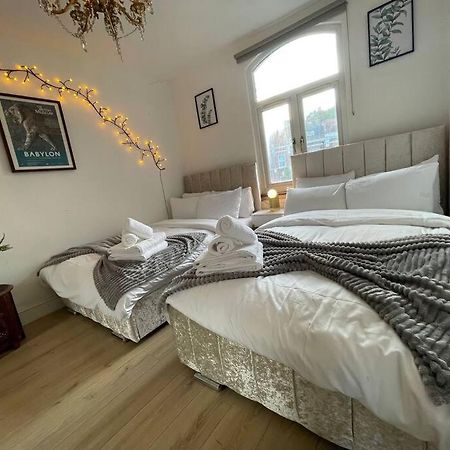 Апартаменти Beautiful Haven,Tower Bridge Rd Лондон Екстер'єр фото